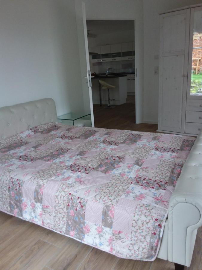 Haus Rosengarten- Ruhige Im Grünen Apartment Sehlen