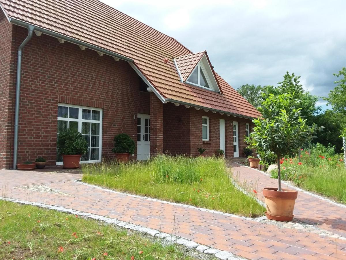 Haus Rosengarten- Ruhige Im Grünen Sehlen